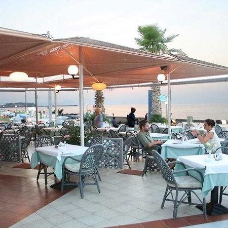 罗希姆诺Flisvos Beach (Adults Only)公寓 外观 照片